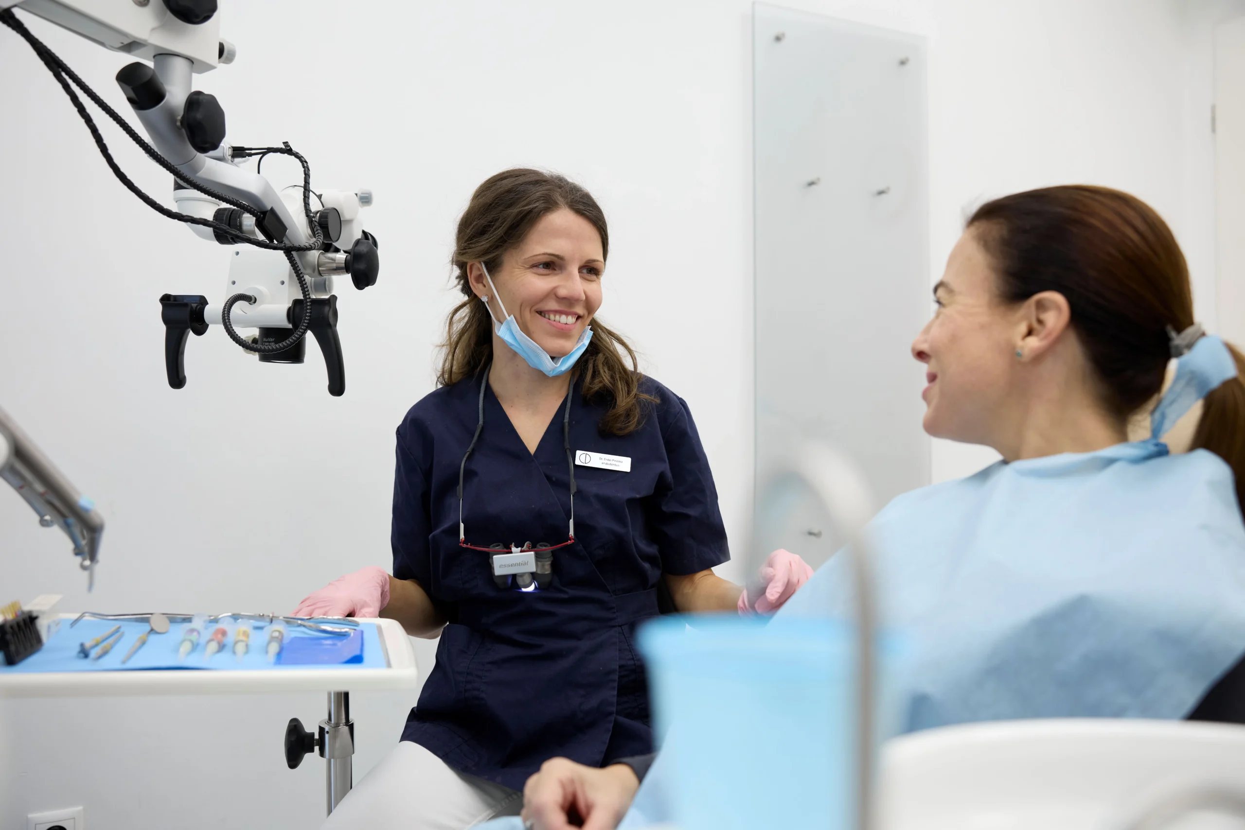 mikroszkopos-gyokerkezeles-konzultacio-13.kerulet-scaled