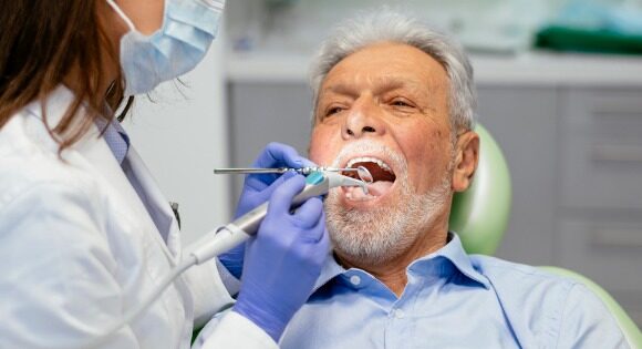 parodontozis-fogorvosi-kezelese-580x315